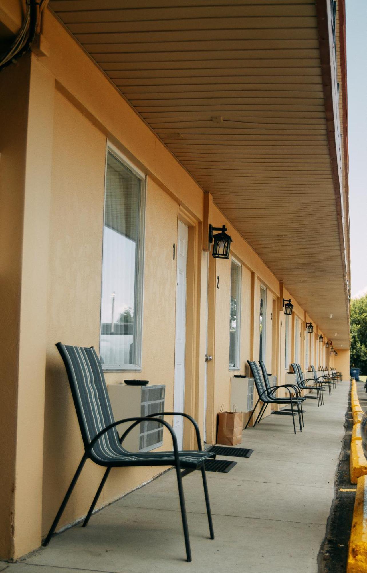 Saxony Motel Chatham-Kent Zewnętrze zdjęcie