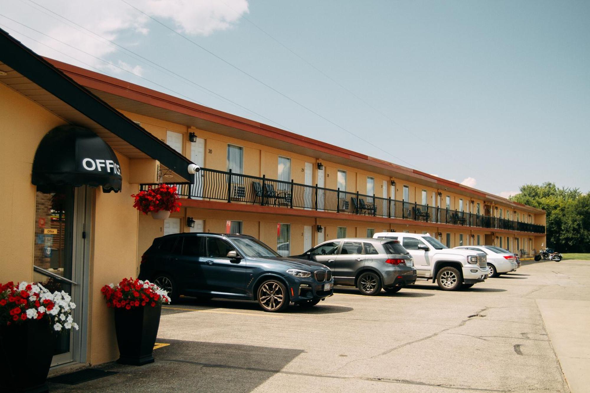 Saxony Motel Chatham-Kent Zewnętrze zdjęcie